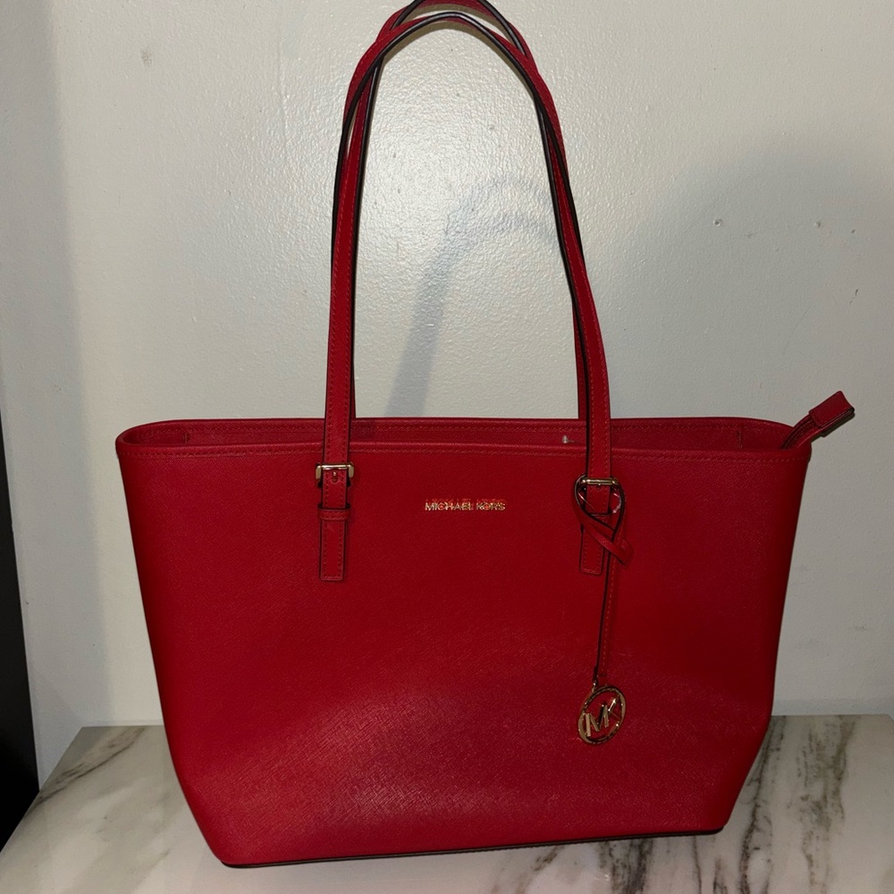 NWT Michael Kors Jet Set Leather Zip Top
Tote Bag Crimson Red